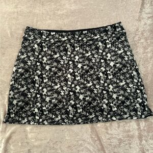 Tranquility by Colorado Clothing Black and White Floral Mini Skirt